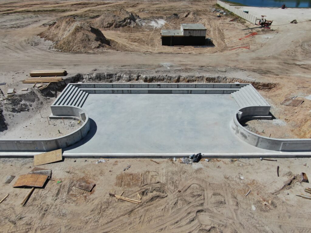 textured liner in select locations of Mirada Lagoon