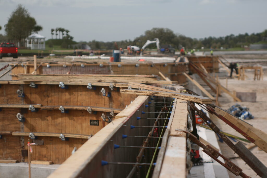Construction Process for Mirada Lagoon